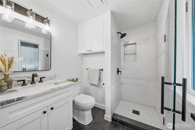 Property photo for 11903 Ne 142nd Place, Kirkland photo 22