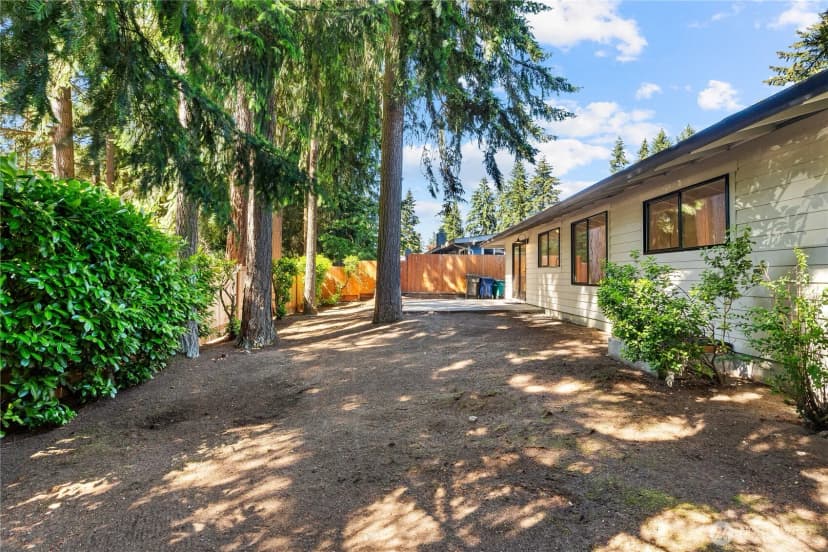 Property photo for 11903 Ne 142nd Place, Kirkland photo 33