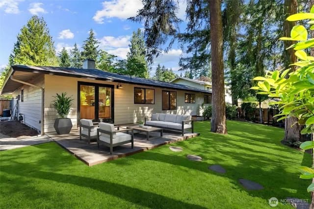 Property photo for 11903 Ne 142nd Place, Kirkland photo 4