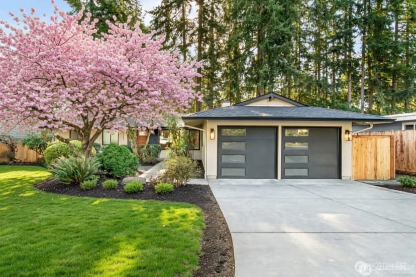 Property photo for 11903 Ne 142nd Place, Kirkland photo 5
