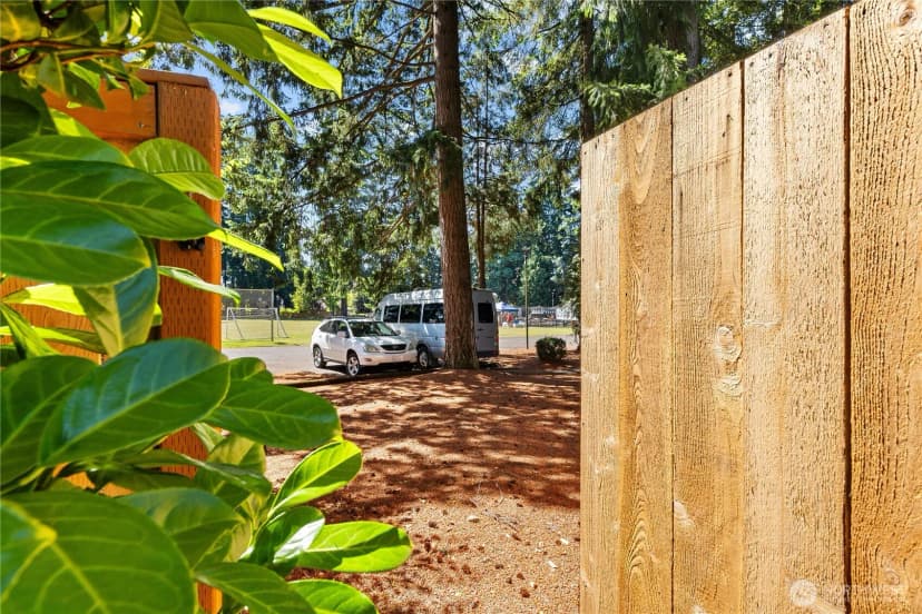 Property photo for 11903 Ne 142nd Place, Kirkland photo 35