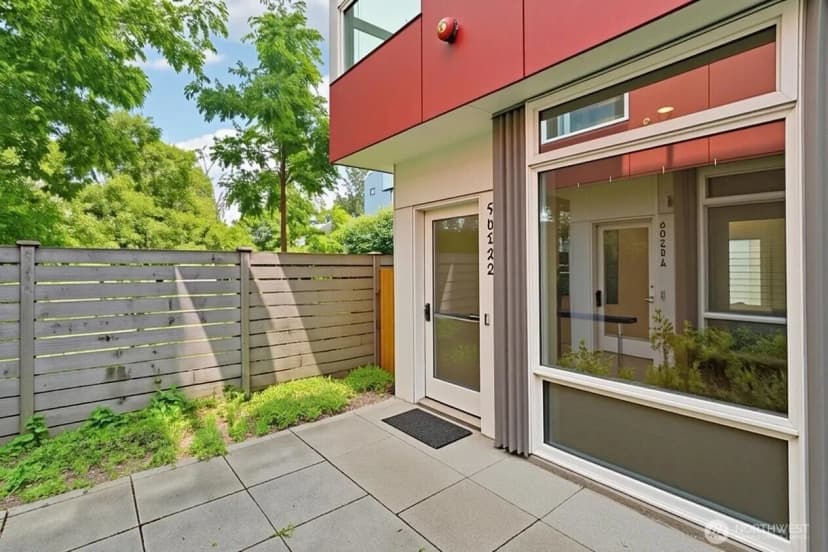 Property photo for 9032 14th Avenue Nw #d, Seattle photo 3