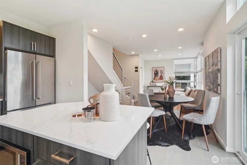 Property photo for 9032 14th Avenue Nw #d, Seattle photo 10
