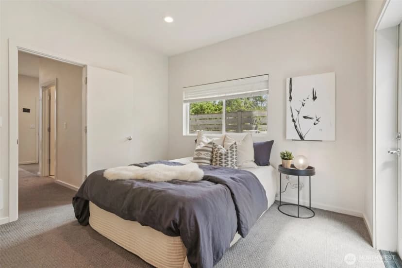 Property photo for 9032 14th Avenue Nw #d, Seattle photo 20