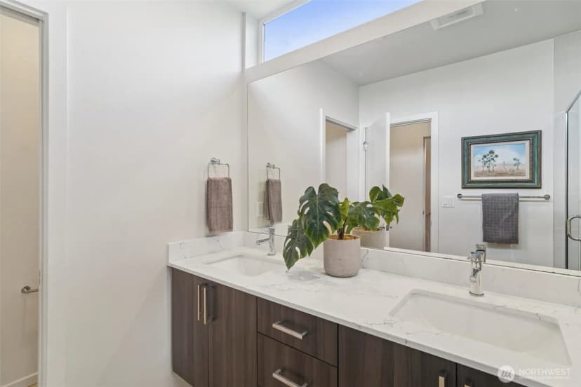 Property photo for 9032 14th Avenue Nw #d, Seattle photo 16