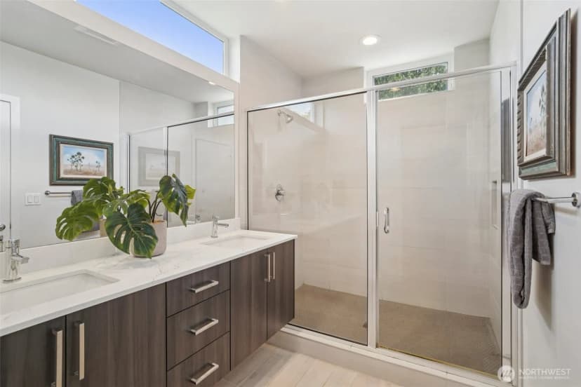 Property photo for 9032 14th Avenue Nw #d, Seattle photo 17