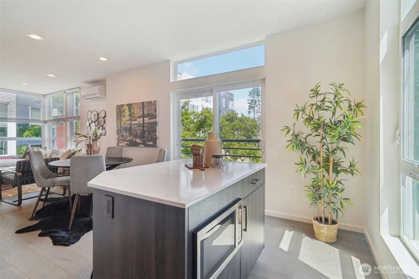 Property photo for 9032 14th Avenue Nw #d, Seattle photo 11