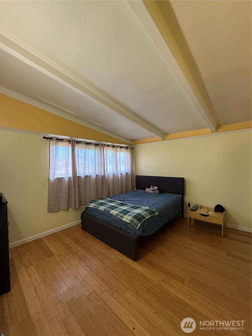 Property photo for 12360 Frances Street, Burlington photo 5