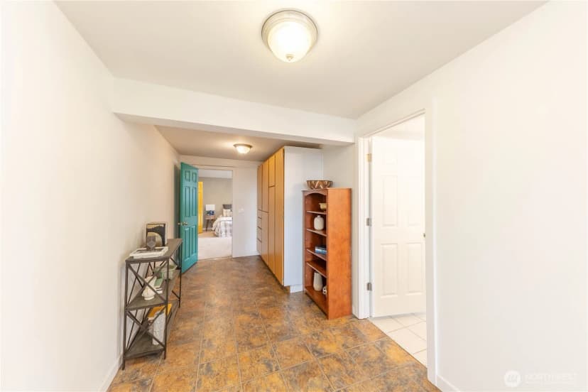Property photo for 226 N 5th Street, Mount Vernon photo 11