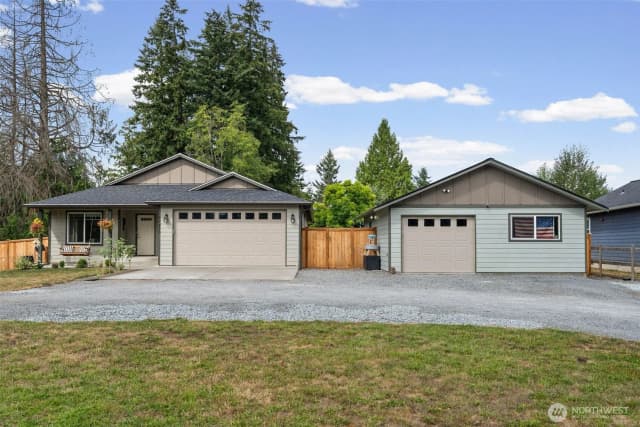 Property photo for 28420 61st Avenue E, Graham