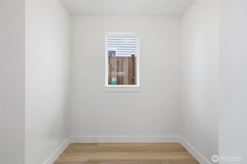 Property photo for 9323 Marcus Avenue S, Seattle photo 22