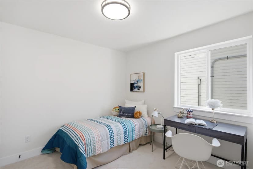 Property photo for 9323 Marcus Avenue S, Seattle photo 16