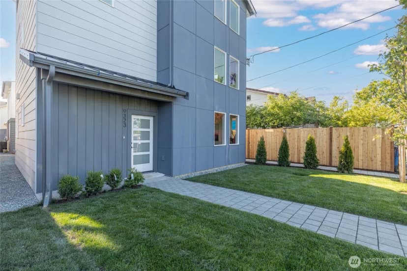 Property photo for 9323 Marcus Avenue S, Seattle photo 35