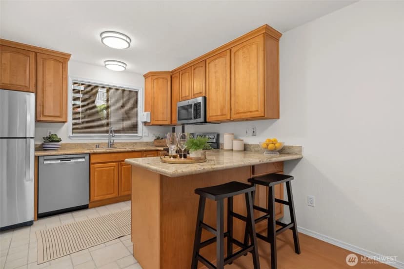 Property photo for 4202 Factoria Blvd Se #d2, Bellevue photo 12