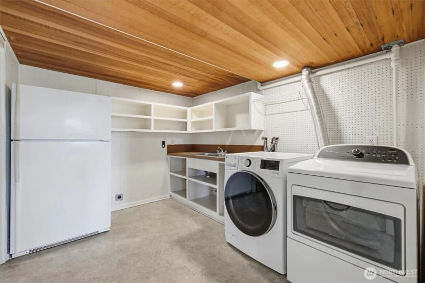 Property photo for 18540 63rd Avenue Ne, Kenmore photo 37