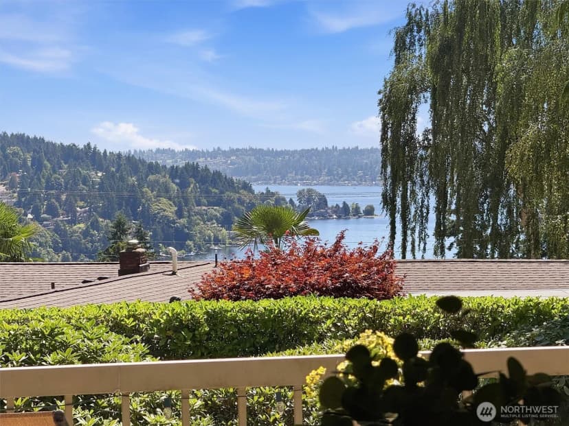 Property photo for 18540 63rd Avenue Ne, Kenmore photo 20