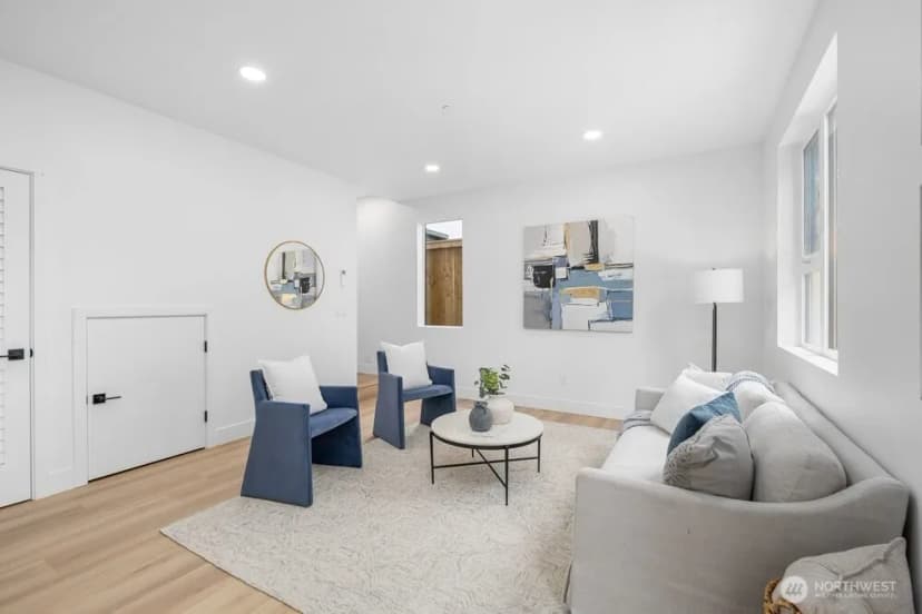 Property photo for 1214 Ne 100th Street, Seattle photo 15