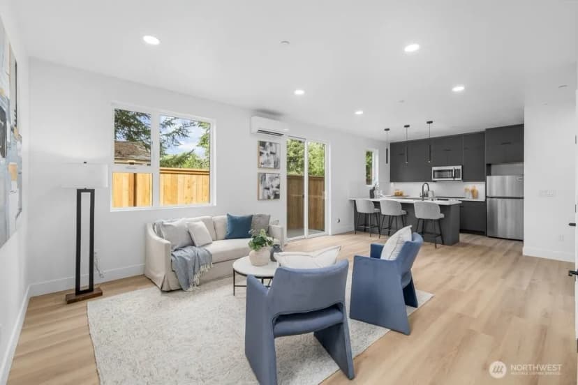 Property photo for 1214 Ne 100th Street, Seattle photo 12