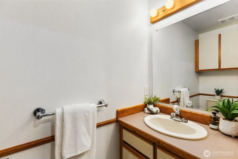 Property photo for 8017 Ne 177th Court #504, Kenmore photo 9