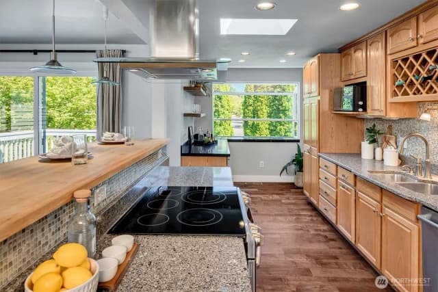Property photo for 11918 Ne 159th Street, Bothell photo 5