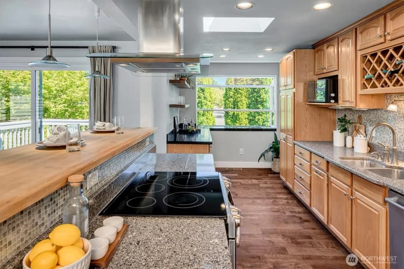 Property photo for 11918 Ne 159th Street, Bothell photo 5