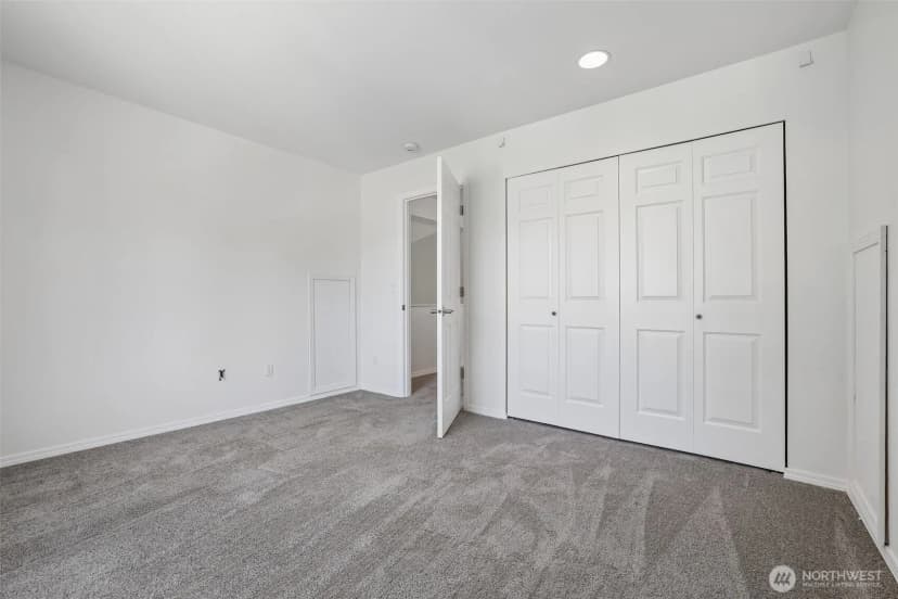 Property photo for 8139 4th Avenue Sw, Seattle photo 18