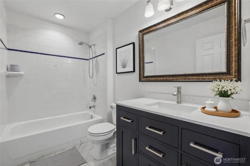 Property photo for 8139 4th Avenue Sw, Seattle photo 17