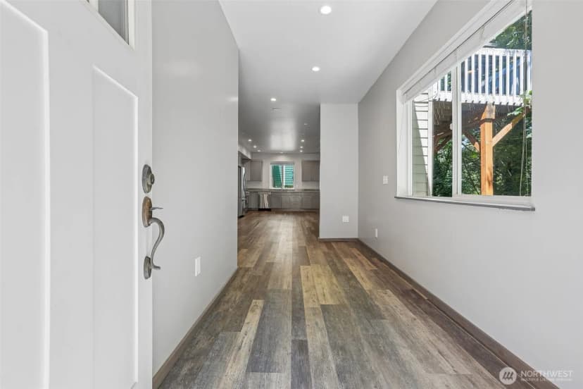 Property photo for 8139 4th Avenue Sw, Seattle photo 25