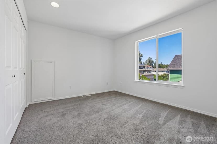 Property photo for 8139 4th Avenue Sw, Seattle photo 19