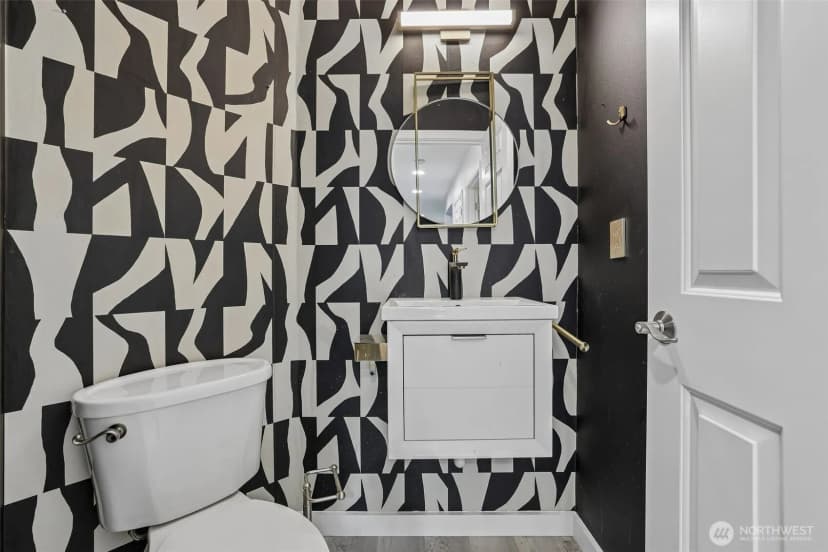 Property photo for 8139 4th Avenue Sw, Seattle photo 9