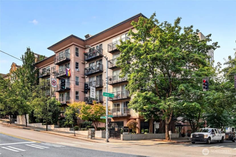 Property photo for 1323 Boren Avenue #212, Seattle photo 25