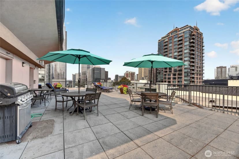 Property photo for 1323 Boren Avenue #212, Seattle photo 17