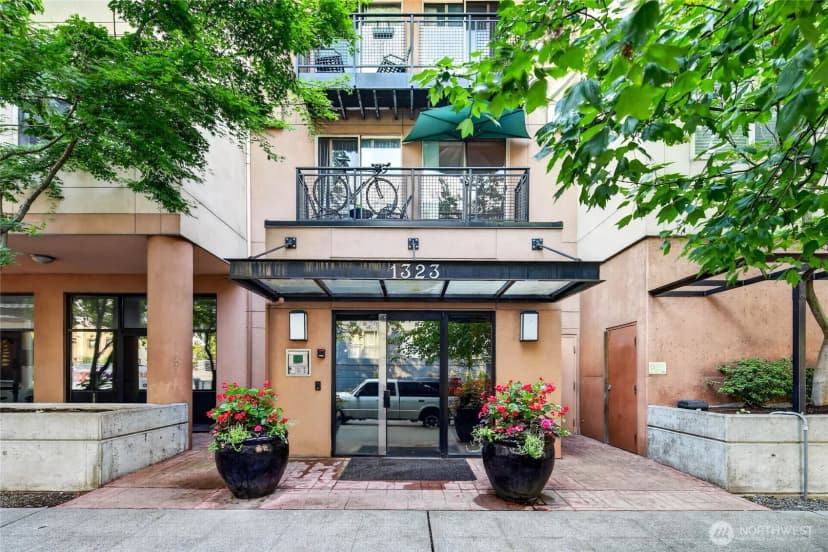 Property photo for 1323 Boren Avenue #212, Seattle