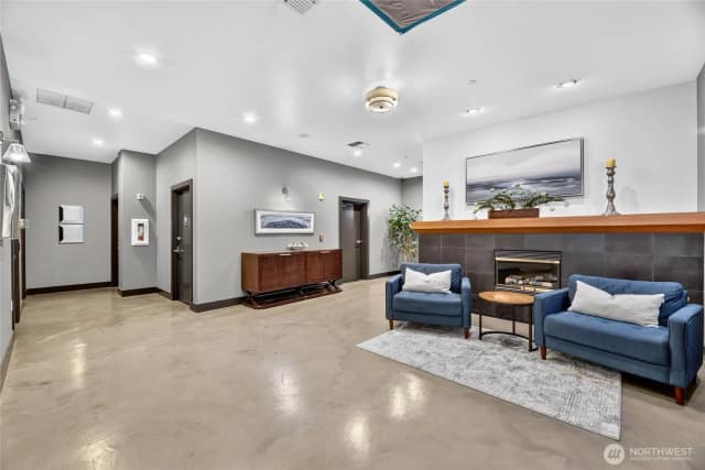 Property photo for 1323 Boren Avenue #212, Seattle photo 2