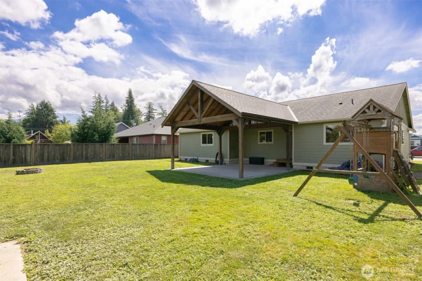 Property photo for 406 Amareen Court, Nooksack photo 36