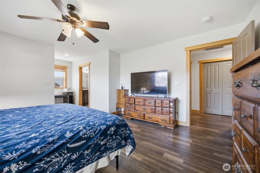 Property photo for 406 Amareen Court, Nooksack photo 18