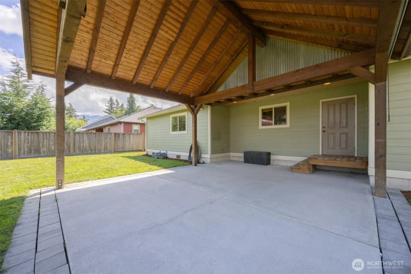 Property photo for 406 Amareen Court, Nooksack photo 31