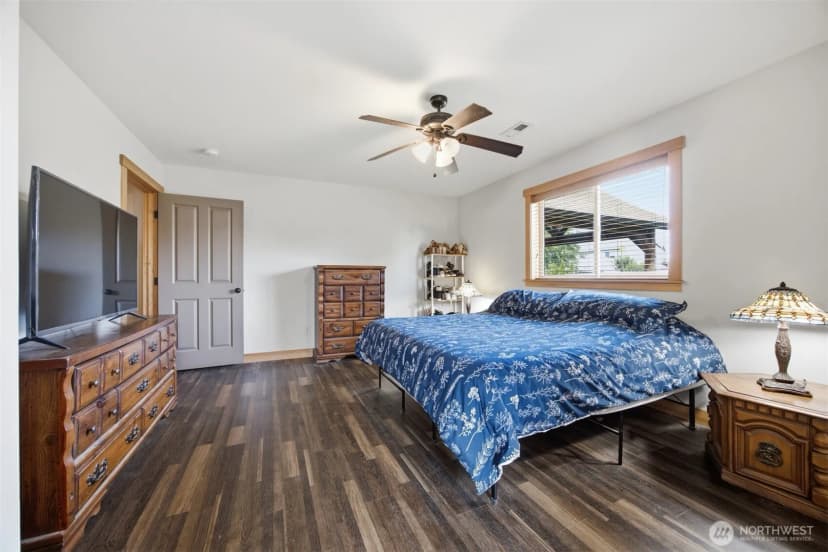 Property photo for 406 Amareen Court, Nooksack photo 16