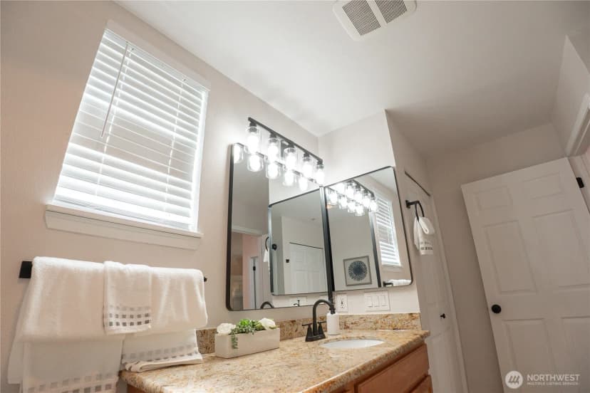 Property photo for 15300 112th Avenue Ne #b108, Bothell photo 21
