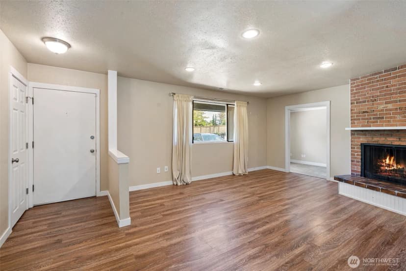 Property photo for 4708 Alameda Avenue W, University Place photo 4