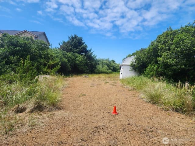 Property photo for 339 Sand Dune Avenue Nw, Ocean Shores photo 2