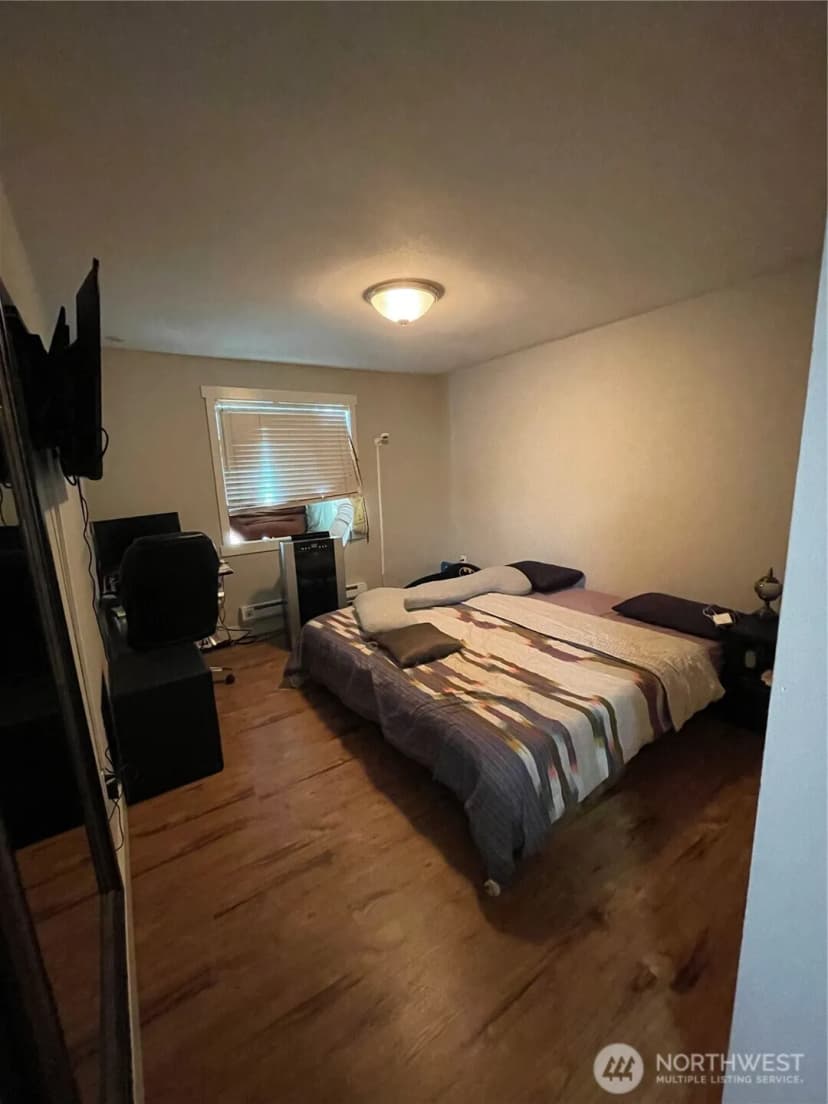 Property photo for Address withheld, Redmond photo 15