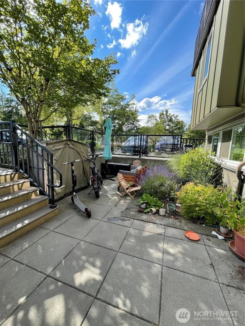 Property photo for Address withheld, Redmond photo 30