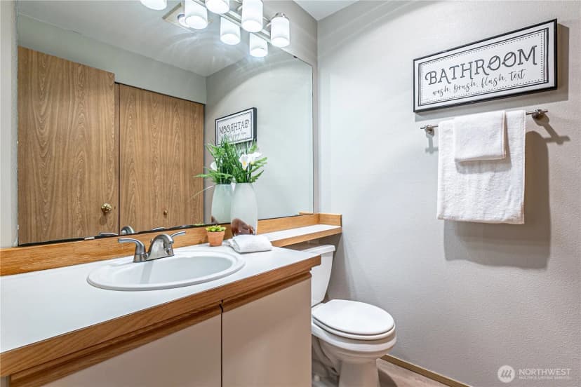 Property photo for 5626 S 231st Place #8-4, Kent photo 14
