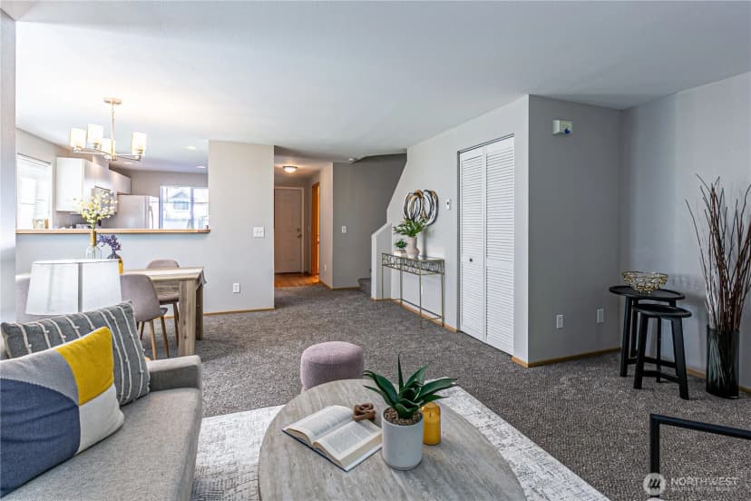 Property photo for 5626 S 231st Place #8-4, Kent photo 19