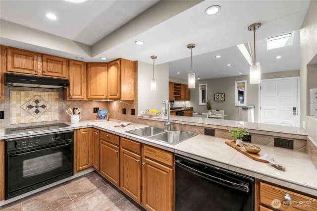 Property photo for 340 Snohomish Drive, La Conner photo 5
