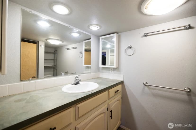 Property photo for 340 Snohomish Drive, La Conner photo 38