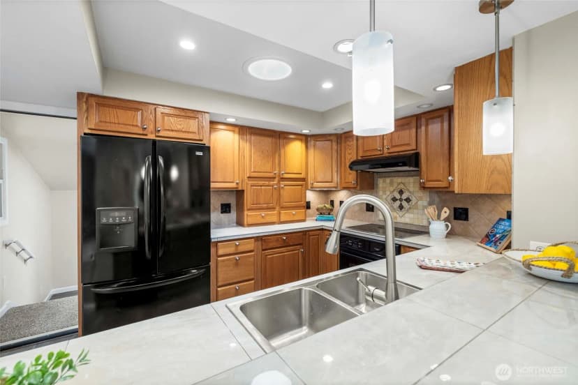 Property photo for 340 Snohomish Drive, La Conner photo 7