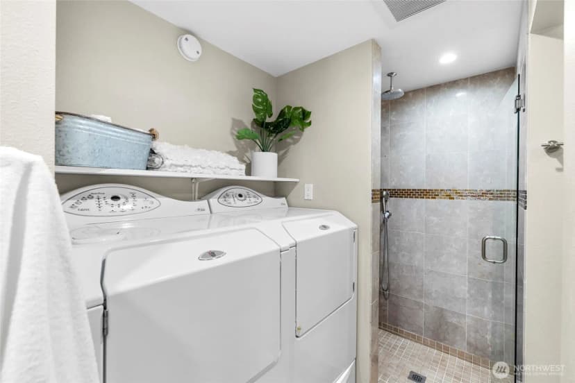 Property photo for 340 Snohomish Drive, La Conner photo 17