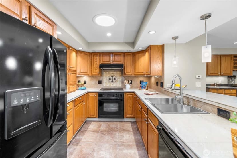 Property photo for 340 Snohomish Drive, La Conner photo 6